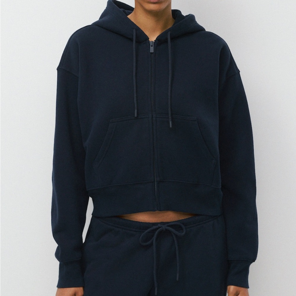 Aritzia Cozy Sweatfleece Boyfriend Boxy Zip Hoodie in admiral (navy blue)